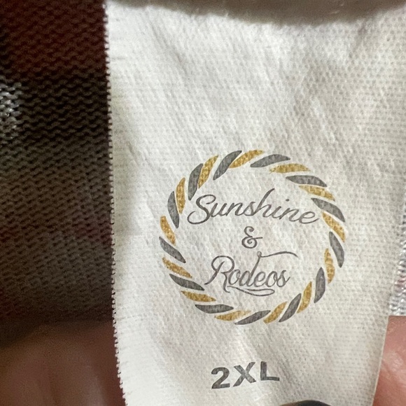 Sunshine and Rodeo 2XL long cardigan. Aztec print. Light weight - Picture 3 of 7